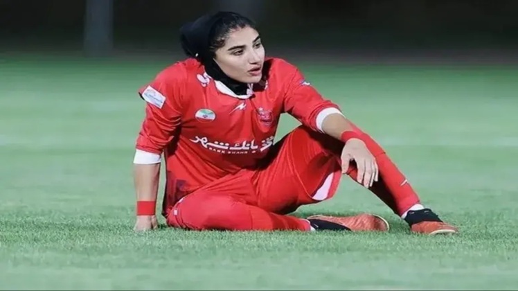 بهخاطر پرچم و وطنم هر کاری از دستم برآید، انجام میدهم