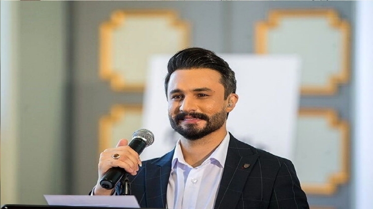 راغب: از وطن‌فروش‌ها فاصله بگیرید!